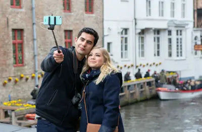 Selfie Sticks: Meet the Most Popular Items!